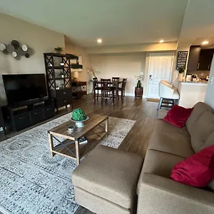Spacious 2 Bedroom 2 Bathroom With Balcony In Uptown Charlotte! Views & Free Parking! Apartment