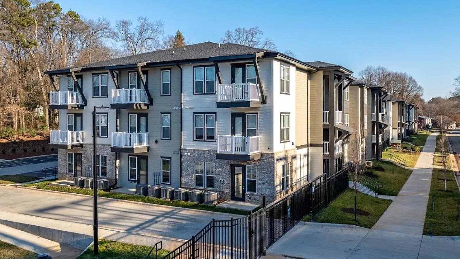 Apartment Landing At The Henry - 1 Bedroom In Northwest Charlotte